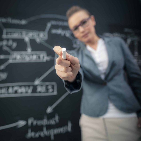 Comment les écoles de management préparent-elles les étudiants à la réussite ?