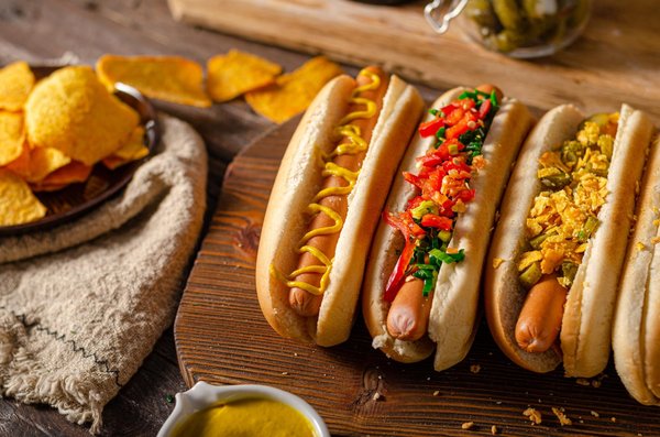 Quels sont les secrets pour réussir des hot-dogs à la sauce chili dignes des États-Unis ?