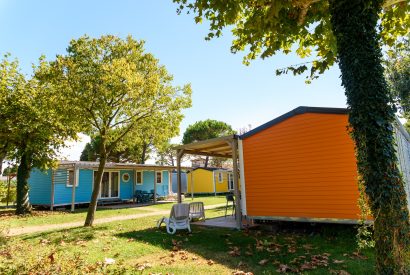 Thumbnail for Quelles sont les options de location d’hébergement disponibles dans les campings de Royan ?